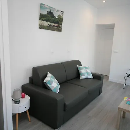 Comme A La Maison - Bellevue Apartment *