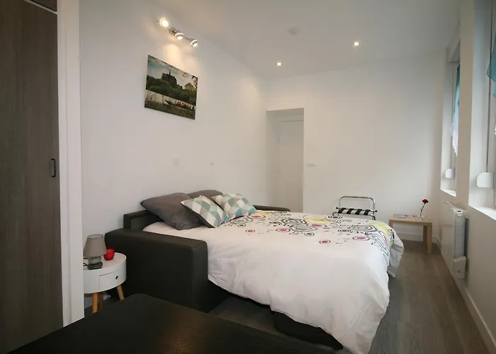 Comme A La Maison - Bellevue Apartment